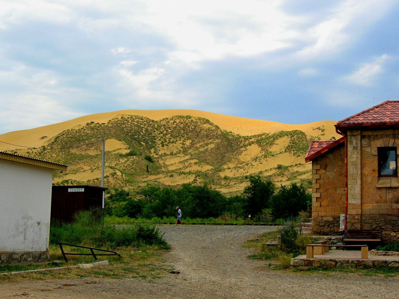 из архива Ильнура Байгильдина  Турист из Башкирии посетил желтые пески Сарыкум в Дагестане