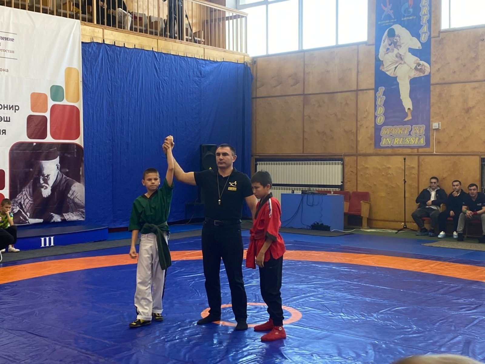 Борцы из Куюргазинского района положат на лопатки соперника в два счёта