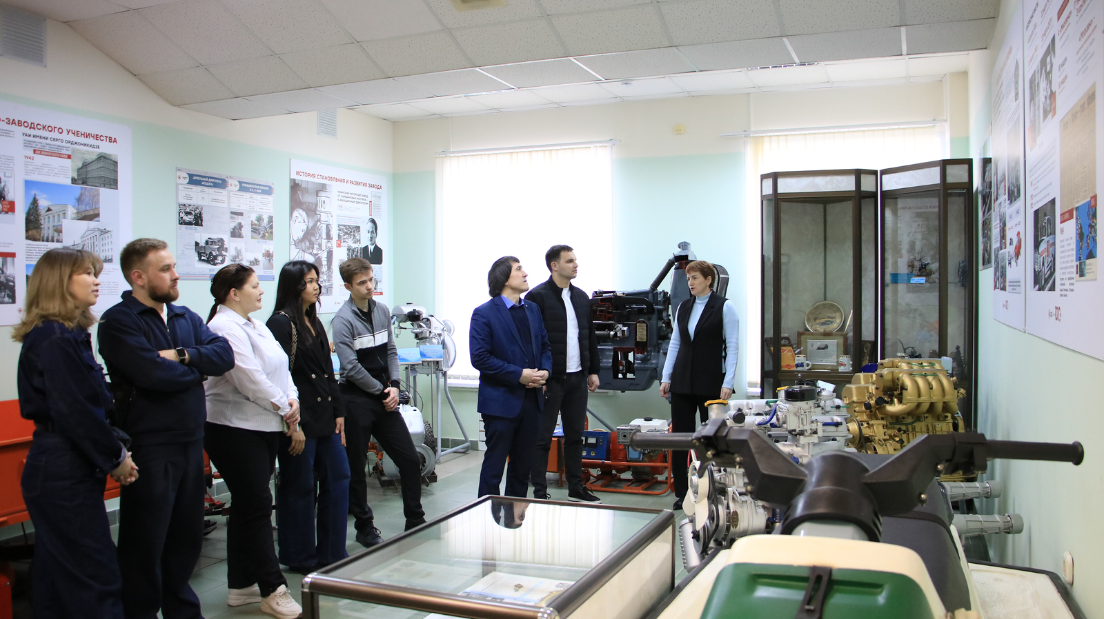 Молодые учёные познакомились с производством ОДК УМПО в Уфе