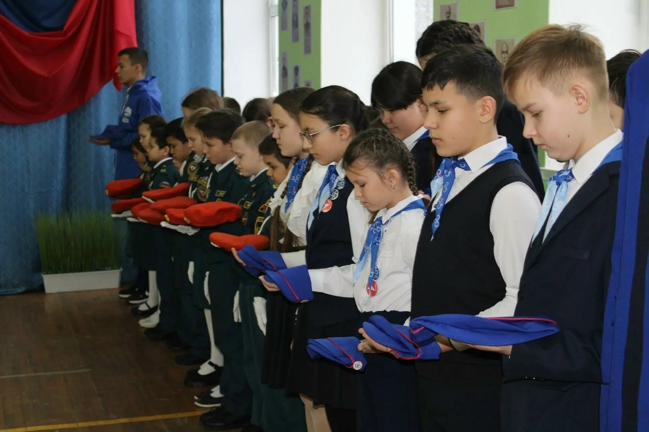 В Бахмутской школе Куюргазинского района состоялось открытие «Парты Героя»