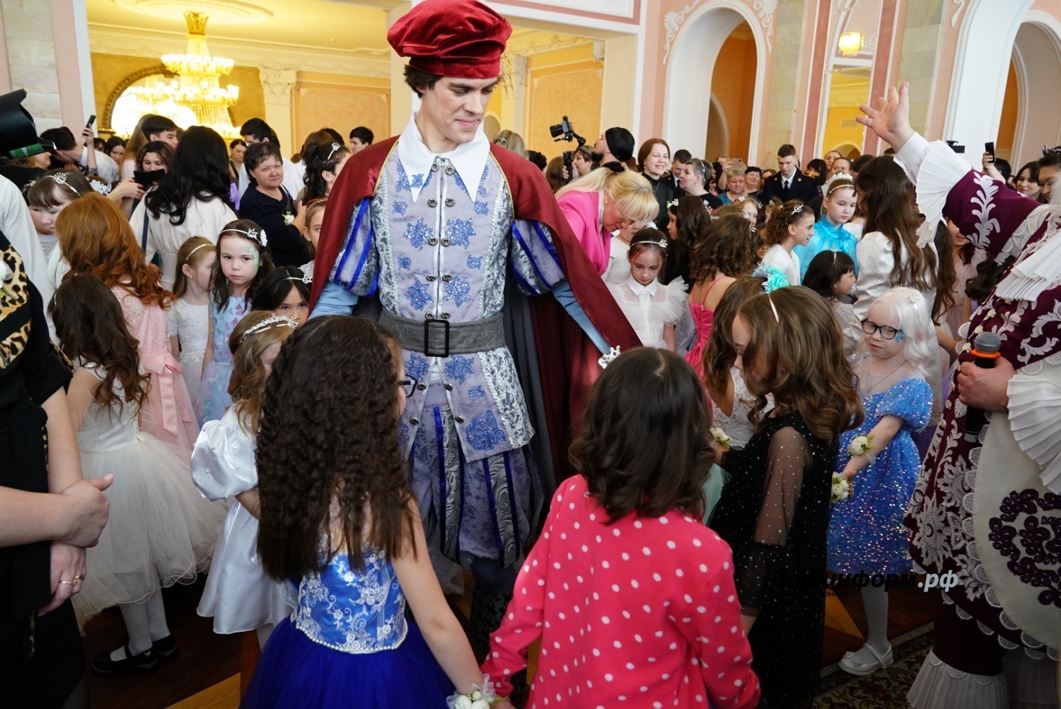 В Башкирии состоялся  ежегодный  благотворительный «Бал маленьких принцесс»