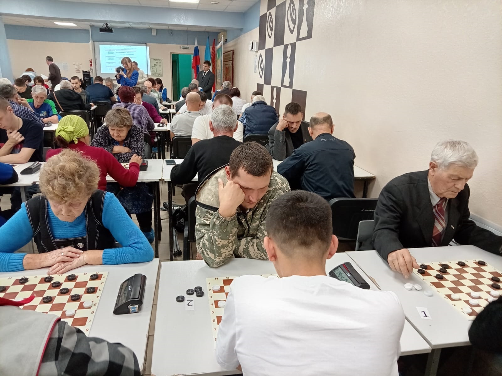 Активисты районного общества инвалидов района приняли участие в турнире по шашкам