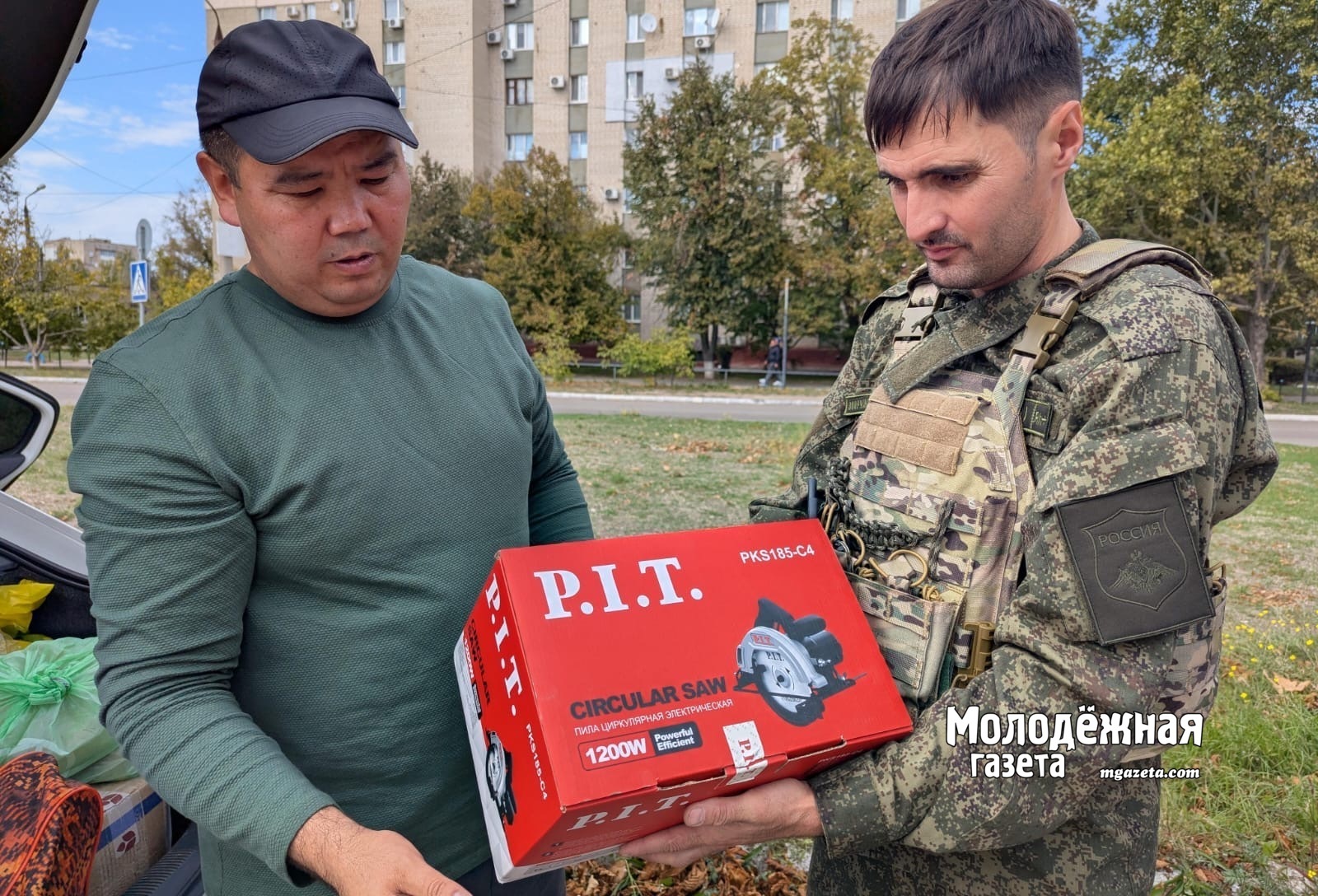 Журналисты из Уфы передали гуманитарную помощь бойцам-землякам в зону СВО