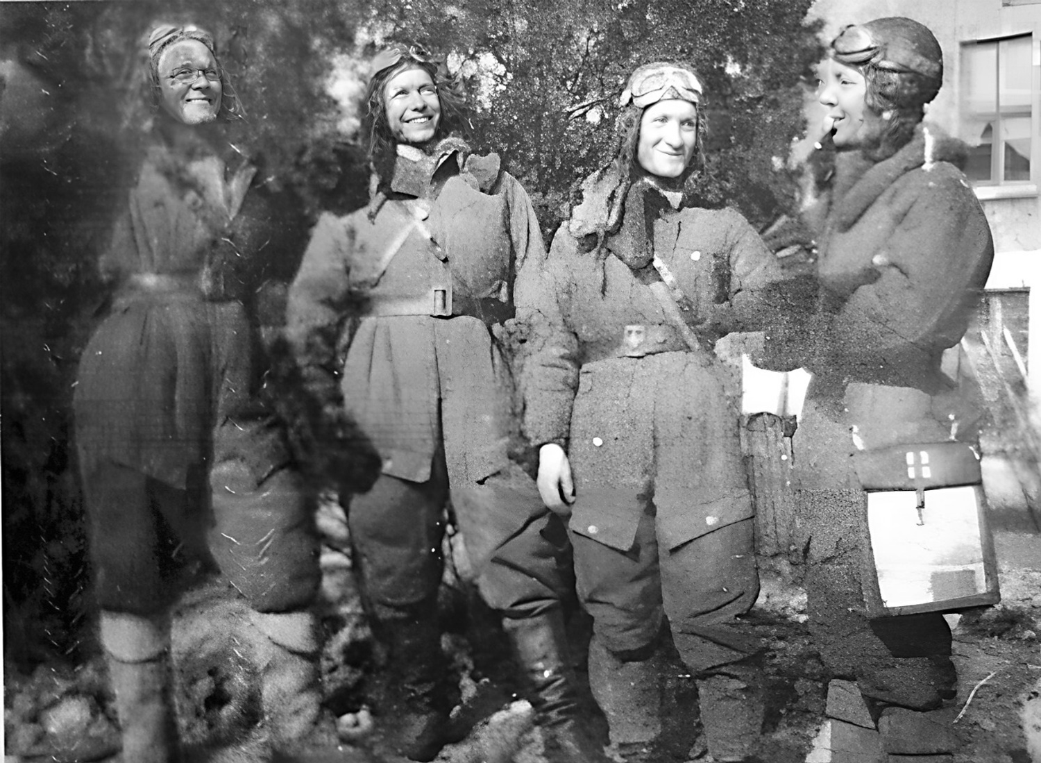 Первым делом для этих ребят были самолёты. Героический экипаж бомбардировщика В-25-С. Виталий Мохненко - второй слева.