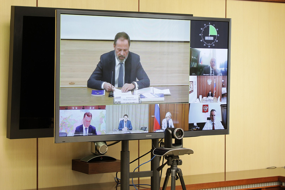 Радий Хабиров участвовал в заседании Совета ПФО по демографии села