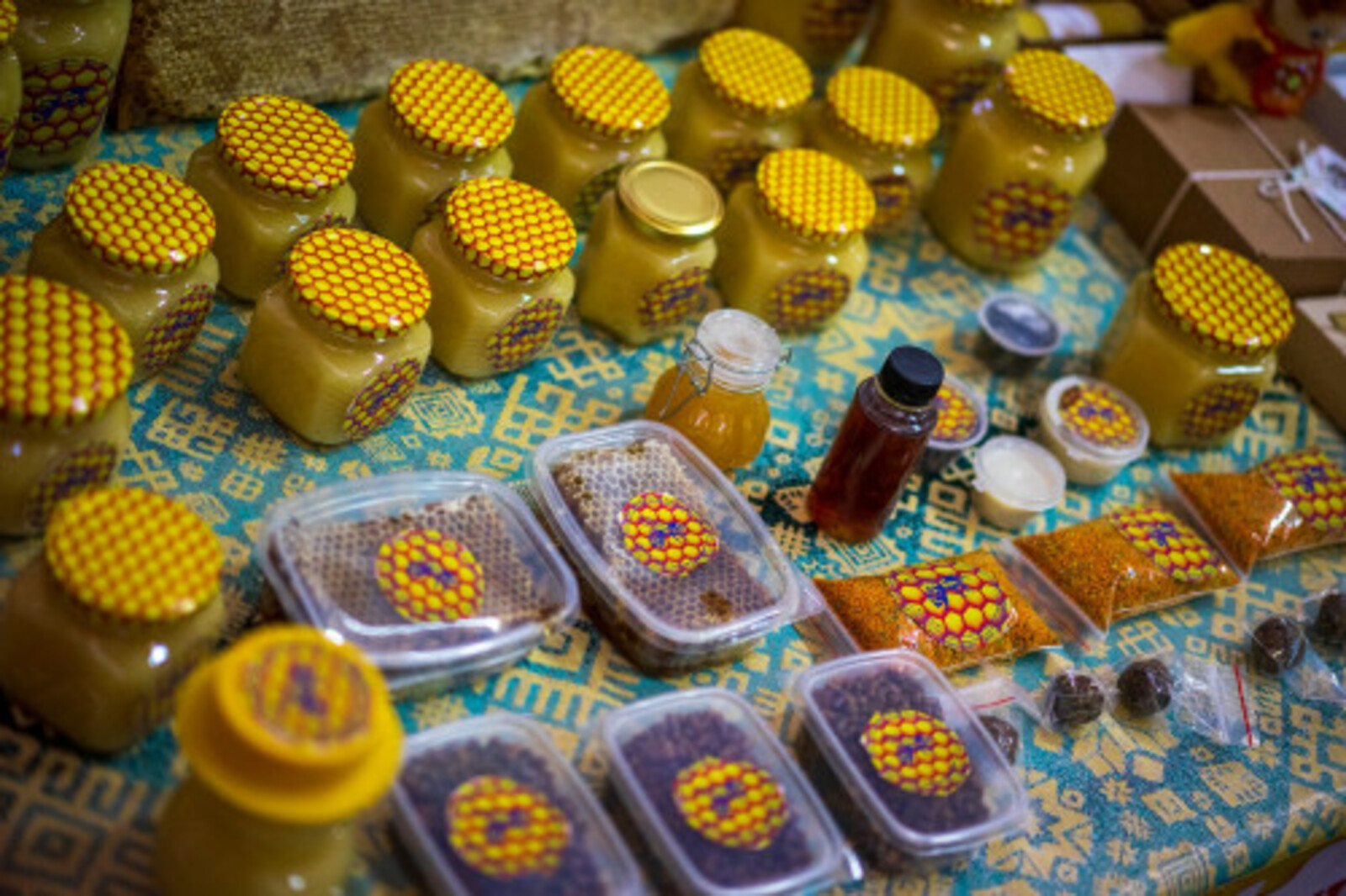 Половину всего меда в Башкирии производят пчеловоды 15 районов
