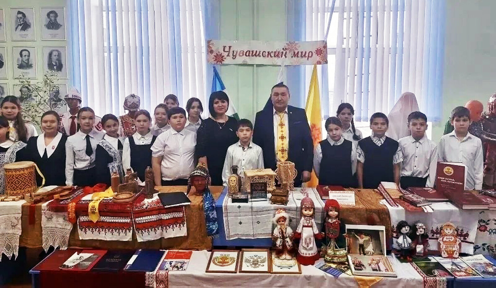 Из архива Анатолия Ефремова  Здорово, что подобные встречи воодушевляют школьников, вызывают у подростков живой интерес к культуре народов России.