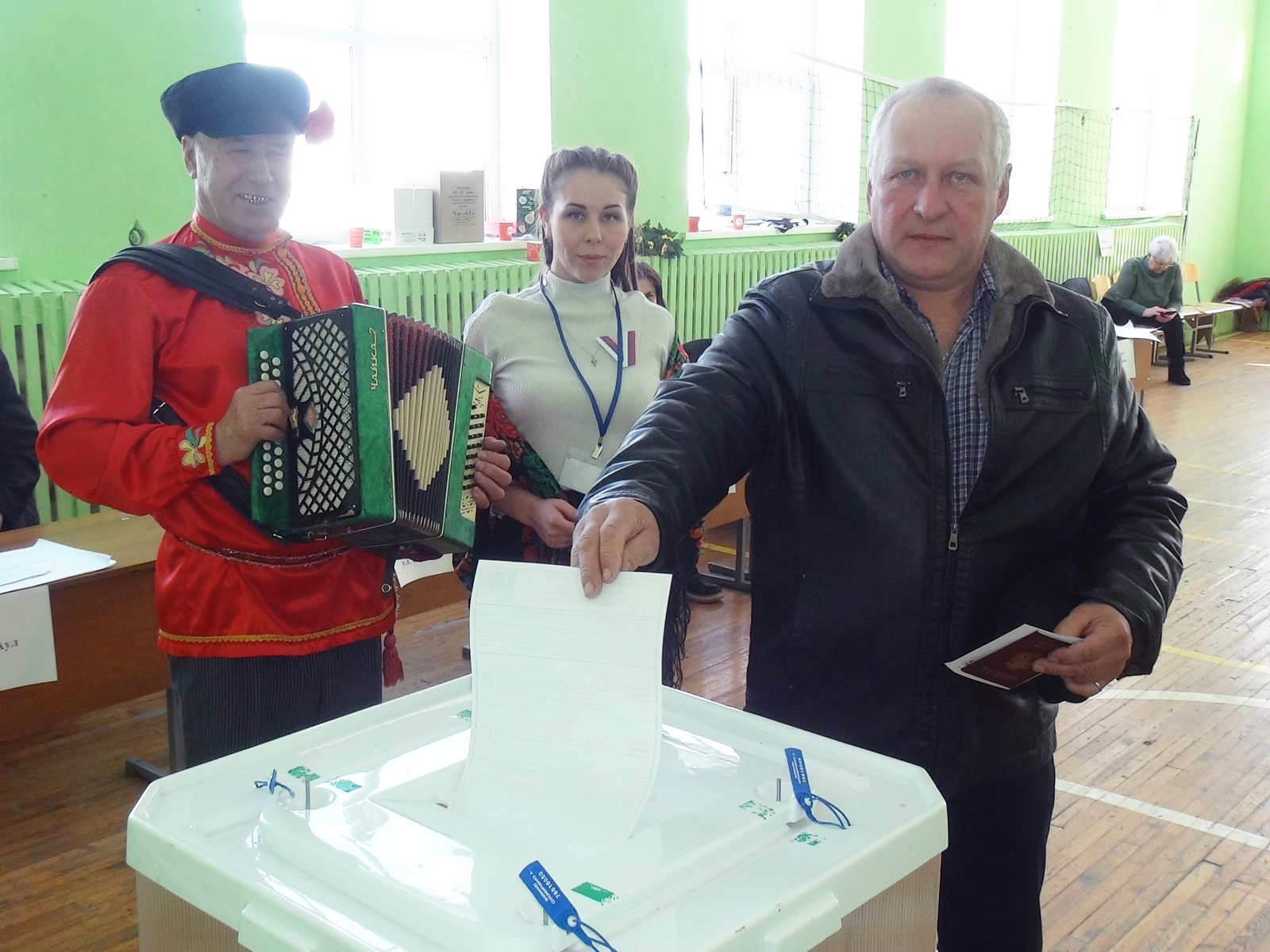 Александр Голов отдает свой голос за перемены к лучшему в родной стране.