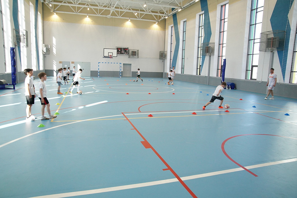 Радий Хабиров и Игорь Комаров  побывали  в  Центре образования N164  Уфы