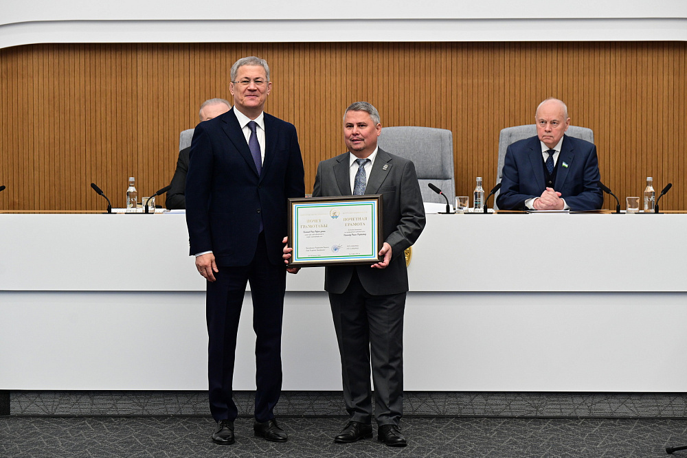 Глава Башкирии  вручил государственные награды фехтовальщикам  На прошедшем турн