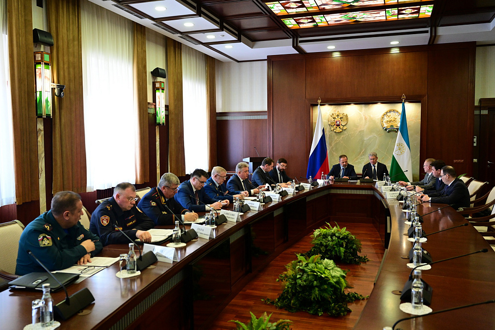 Игорь Комаров находится в Уфе: Встреча с Радием Хабировым