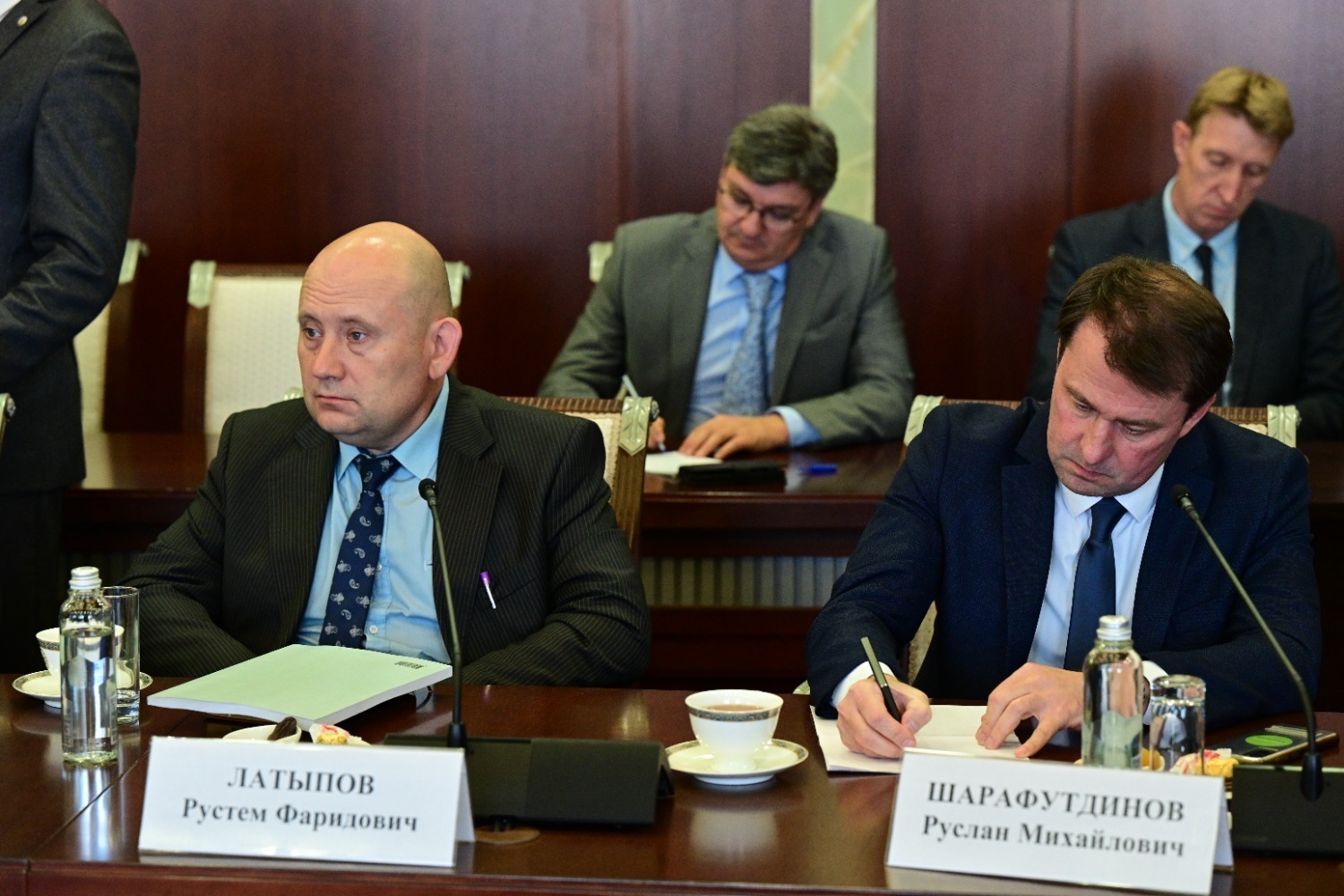 Откровенный диалог: глава республики Радий Хабиров провел встречу с политологами